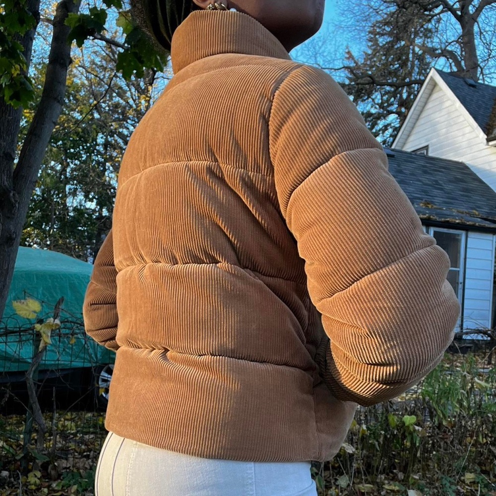 Tommy Hilfiger corduroy puffer jacket 🧸 - Picture 8 of 8